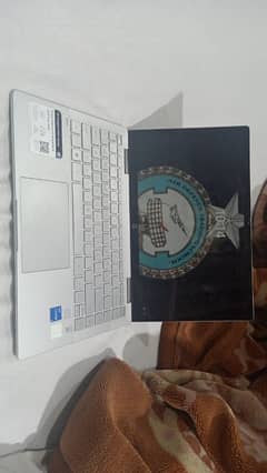 HP pavilion 14 D