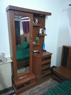 Dressing Table with Long Full height mirror