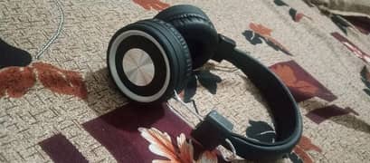 Bluetooth headphones