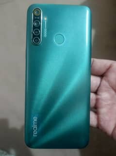 Realme 5i 4 gb ram 64 gb rom