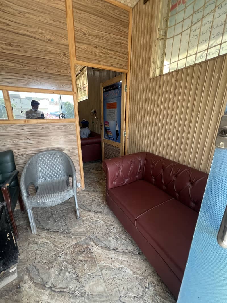 Office available for Rent ( Semi Furnished) Quanchi Mor Sargodha 1