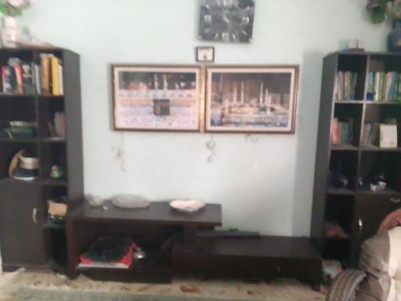 LCD table with side corner shelf 0