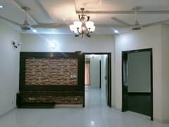 10 MARLA LIKE A NEW GOOD EXCELLENT CONDITION UPPER PORTION HOUSE FOR RENT IN SHAHEEN BLOCK BAHRIA TOWN LAHORE
