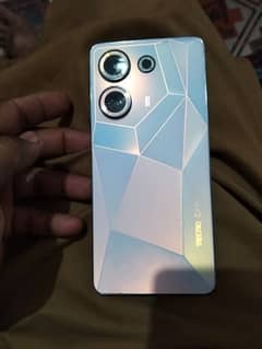 camon 20 with box