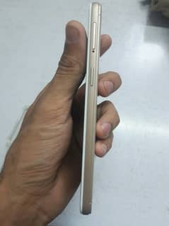 whatsapp or. simpel call number 03244841942