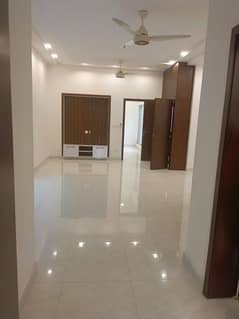 10 MARLA EXCELLENT CONDITION GOOD UPPER PORTION HOUSE FOR RENT IN OVERSEAS A BLOCK BAHRIA TOWN LAHORE
