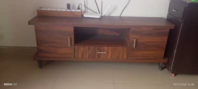 Tv console