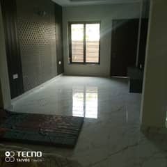 F/11 50*90 upper portion for rent new out class