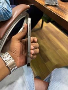 iPhone 12pro jv 128gb