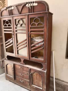 Used condition ma ha dinners set almari