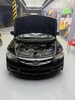 Honda Civic Reborn 2008 model minor touching newt and clean car