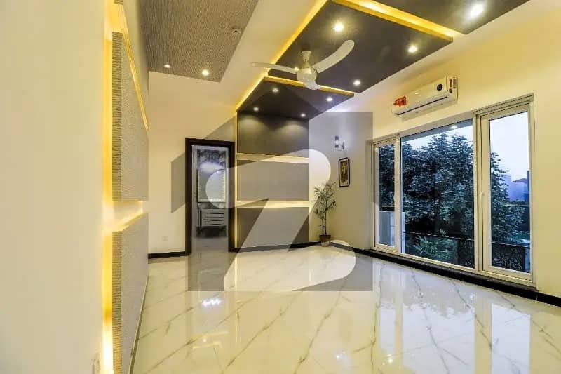 1 Kanal Luxurious Upper Portion On Top Location For Rent in DHA Phase 2 Lahore 6