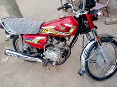 Honda 125 modal 24/25 10/10 condition aplid for kmi beshi ho jae gi