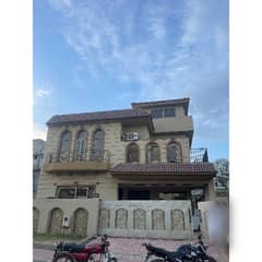 10 Marla Basement House For Rent