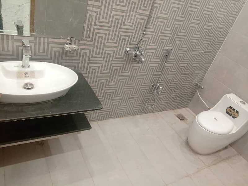 BRAND NEW 2ND FLOOR PORTION AVAILABLE FOR RENT 2