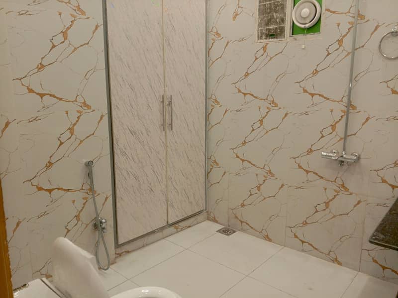 BRAND NEW 2ND FLOOR PORTION AVAILABLE FOR RENT 5