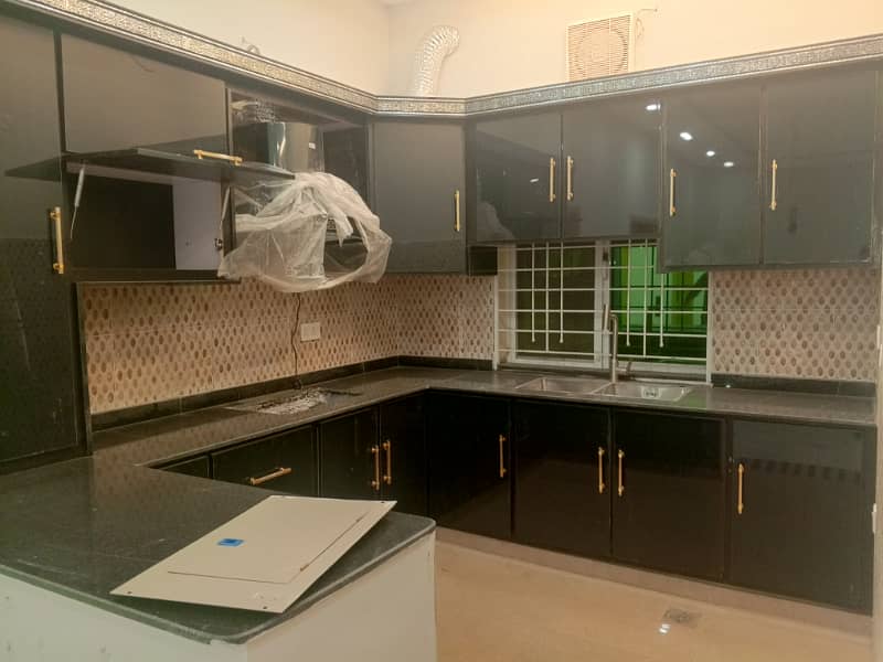 BRAND NEW 2ND FLOOR PORTION AVAILABLE FOR RENT 13
