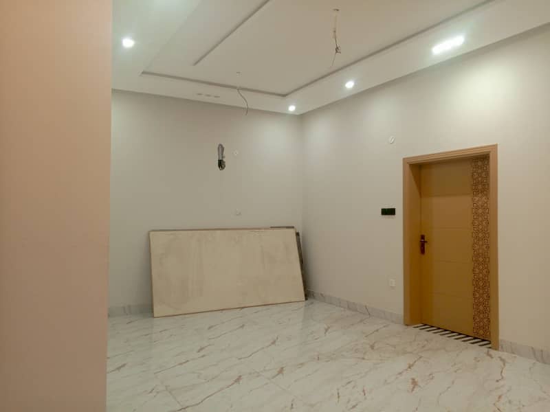BRAND NEW 2ND FLOOR PORTION AVAILABLE FOR RENT 14