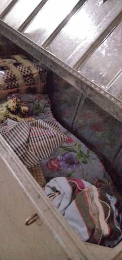 PETI Iron MATERIAL CONDITION GOOD URGENT SALE