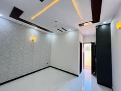 8 marla owner build bungalow for sle in DHA RAHBER lahore good location