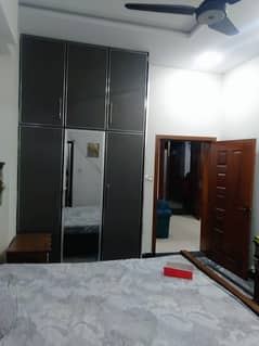 Vip beautiful 5 marla lower portion is available for rent in sabzazar lhr