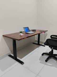 Heavy duty height adjustable table or sit stand desk in Pakistan
