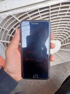 iPhone 8 Plus