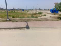 8 KANAL PLOT LAKE CITY FACING GOLF beautiful location