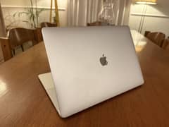 MacBook Pro 2018 - 15.4 inch in Neat & Clean Condition