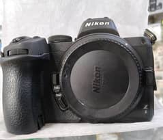 Nikon Z5 full frame professional Body 03432112702