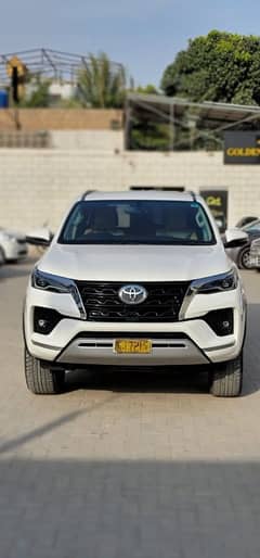 Toyota Fortuner V 2021