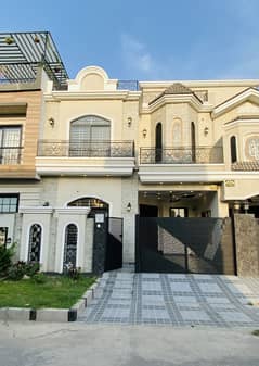 5.5 Marla Quality Construct House For Sale in Citi Housing.
