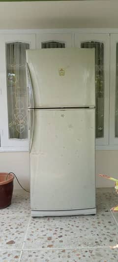 Dawlance large size fridge for sale in great condition