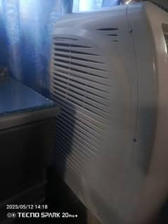 Portable AC for Sale - Excellent Condition
