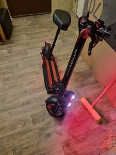 Electric scooty