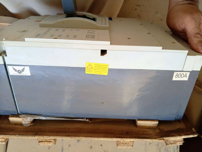 breaker mccb 800a chint unused 1