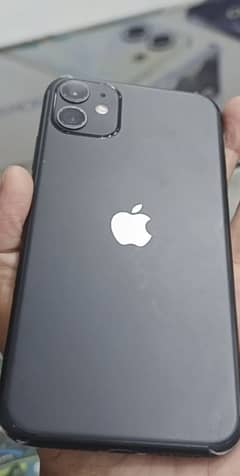 Iphone 11 pta Aproved with charger My Whatsapp number 03414174810