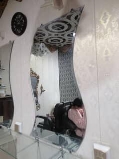 Mirror for parlour In S Shape, urgent sale parlor imported mirrors