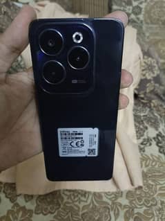 Infinix hot 40 condition 10/10 6 months warranty 256 GB  and 8 GB