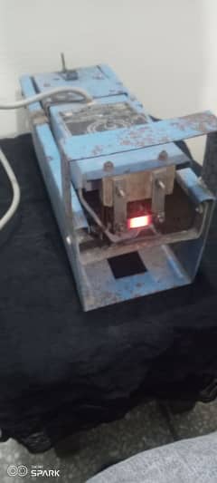 Hen Beaker Machine Poultry