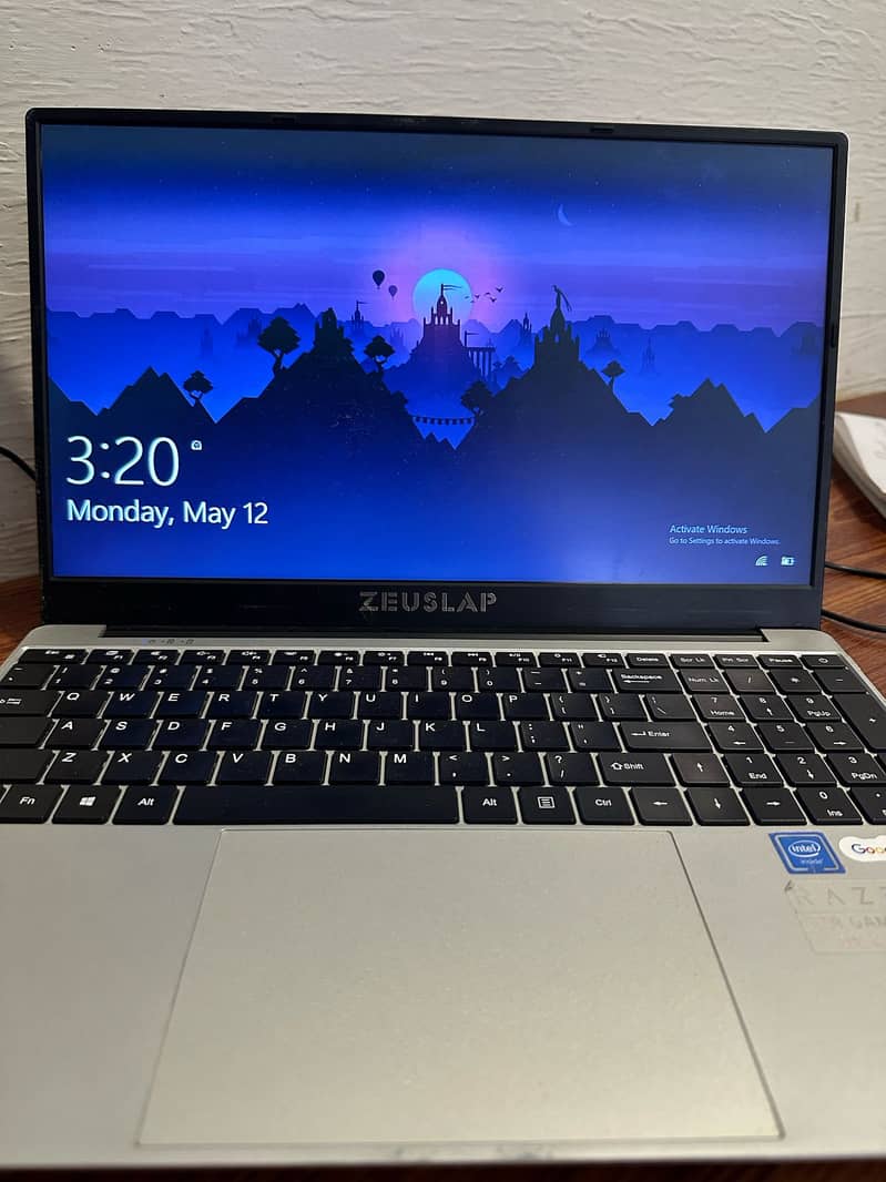 Zeuslap Core i7 Laptop + Logitech Wireless Keyboard/Mouse Combo – Bud 1