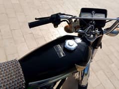 Honda 125 Black Color