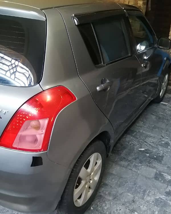 Suzuki Swift 2010 4