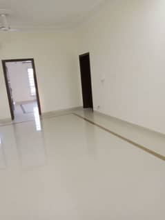 14 M CORNER HOUSE WITH BASEMENT /8 BEDROOMS ACCOUMODATION AVAILABLE FOR RENT