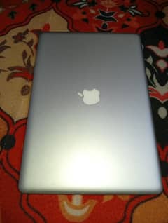 apple macbook pro neat and clean