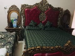 king size Bed dressing