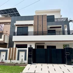 Modern Design & Corner 10 Marla Brand New House For Sale In Valancia Housing Society Lahore
