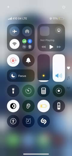 Iphone 16  Blue colr