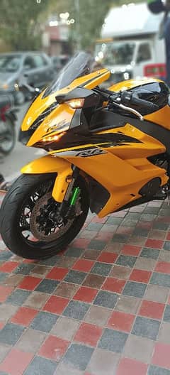 Yamaha R6