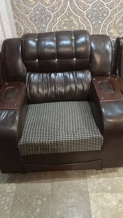 Leather sofa for urgent sale. WhatsApp only